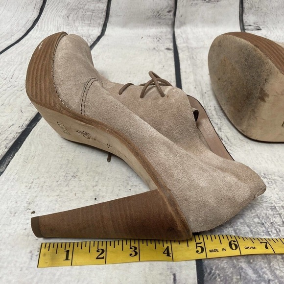 Cole Haan Size 7B Stephanie Platform Ankle Suede Lace Up Booties Beige - Picture 2 of 10